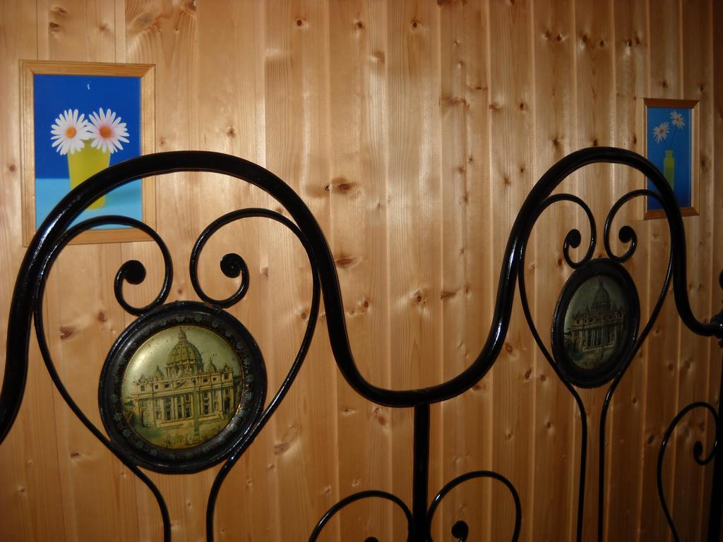 Guesthouse By Wild Linescio エクステリア 写真